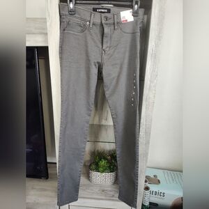 Express Women Gray Jeans Sz 4R New With Tags 15" Waist, Inseam 30"